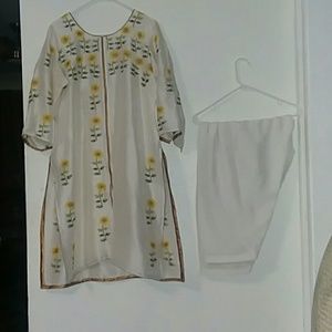 Women's  formal shalwar and Kameez